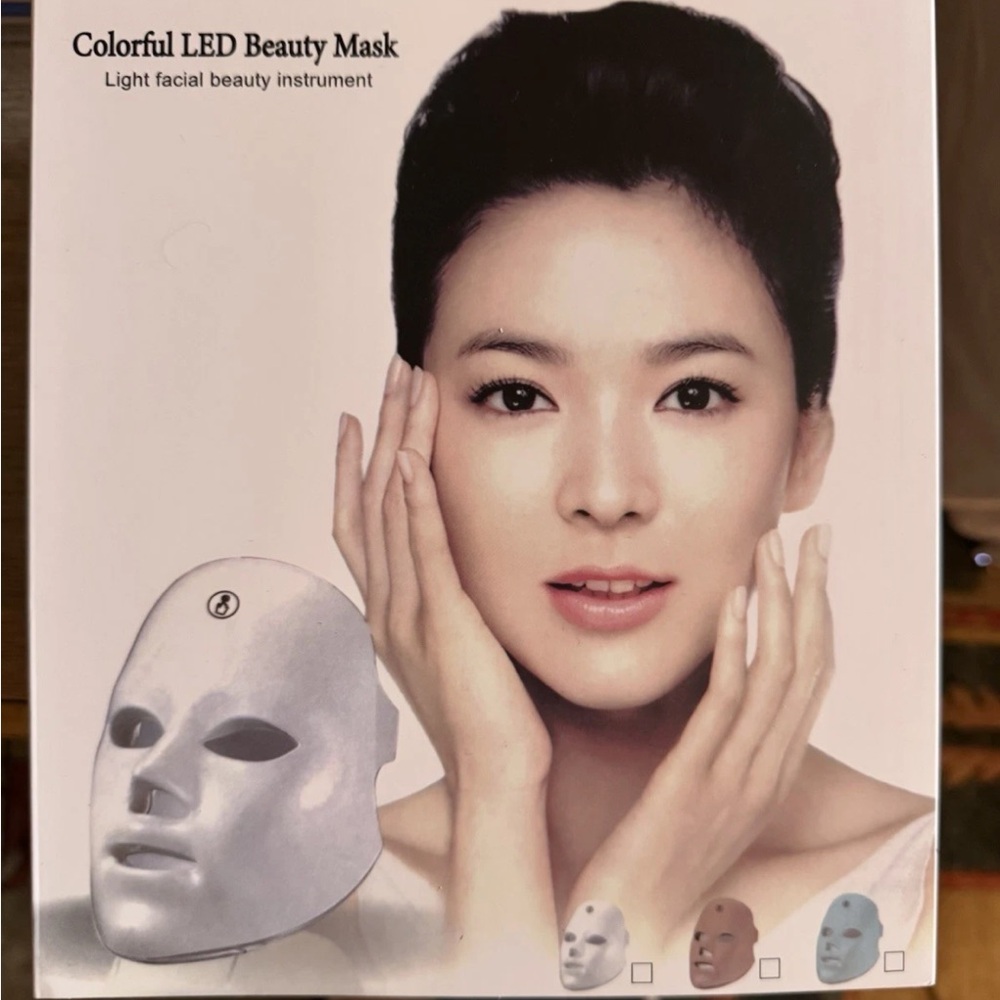 Colorful LED Beauty Mask - Silver Science & Technology Cosmetology. New